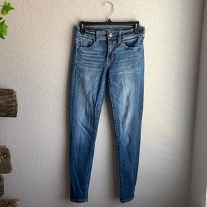 AMERICAN EAGLE JEANS!